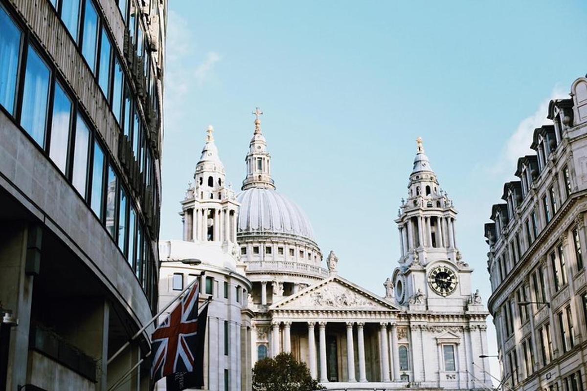 Old City of London Guided Walking Tour Semi-Private 12ppl Max