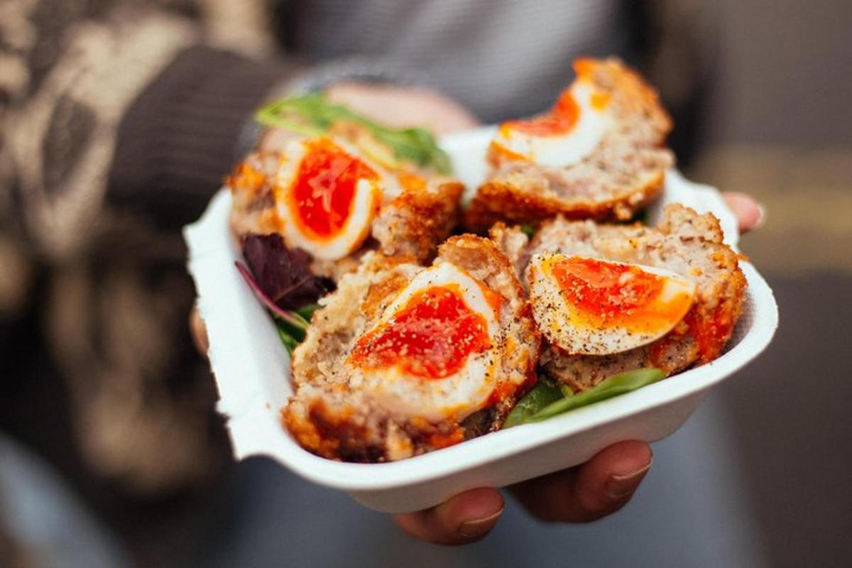 PRIVATE Food Tour: The 10 Tastings of London With Locals (B-Corp certified)