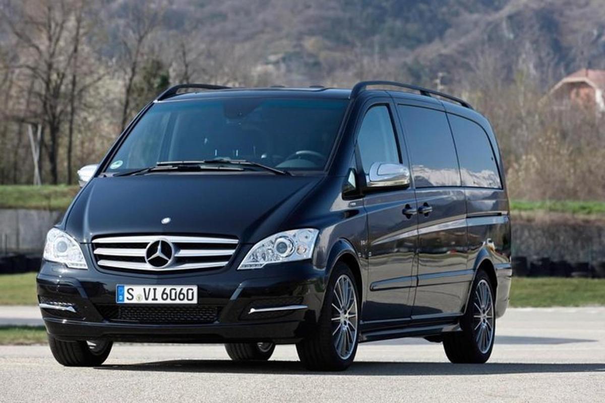 Private Airport Arrival Transfer: London Heathrow to Central London