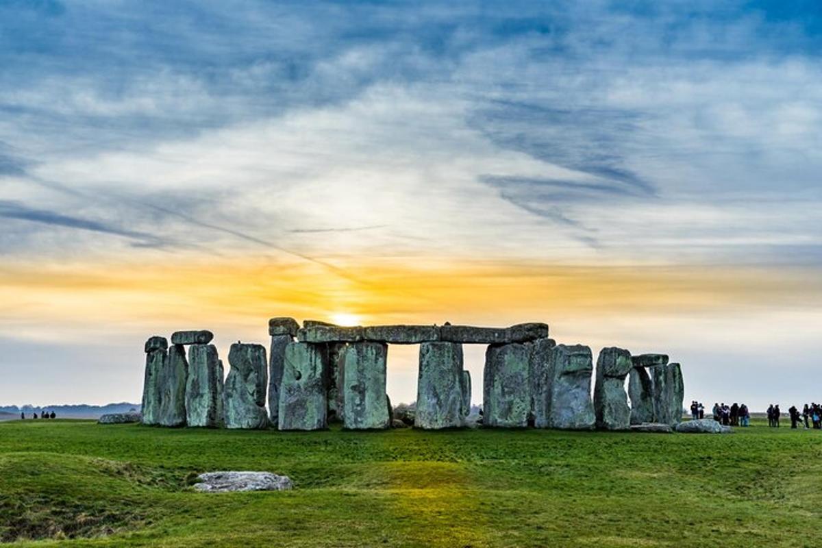 Private Guided Tour of Ancient and Magical Stonehenge