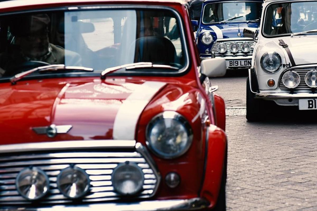 Private Panoramic Tour of London in a Classic Car