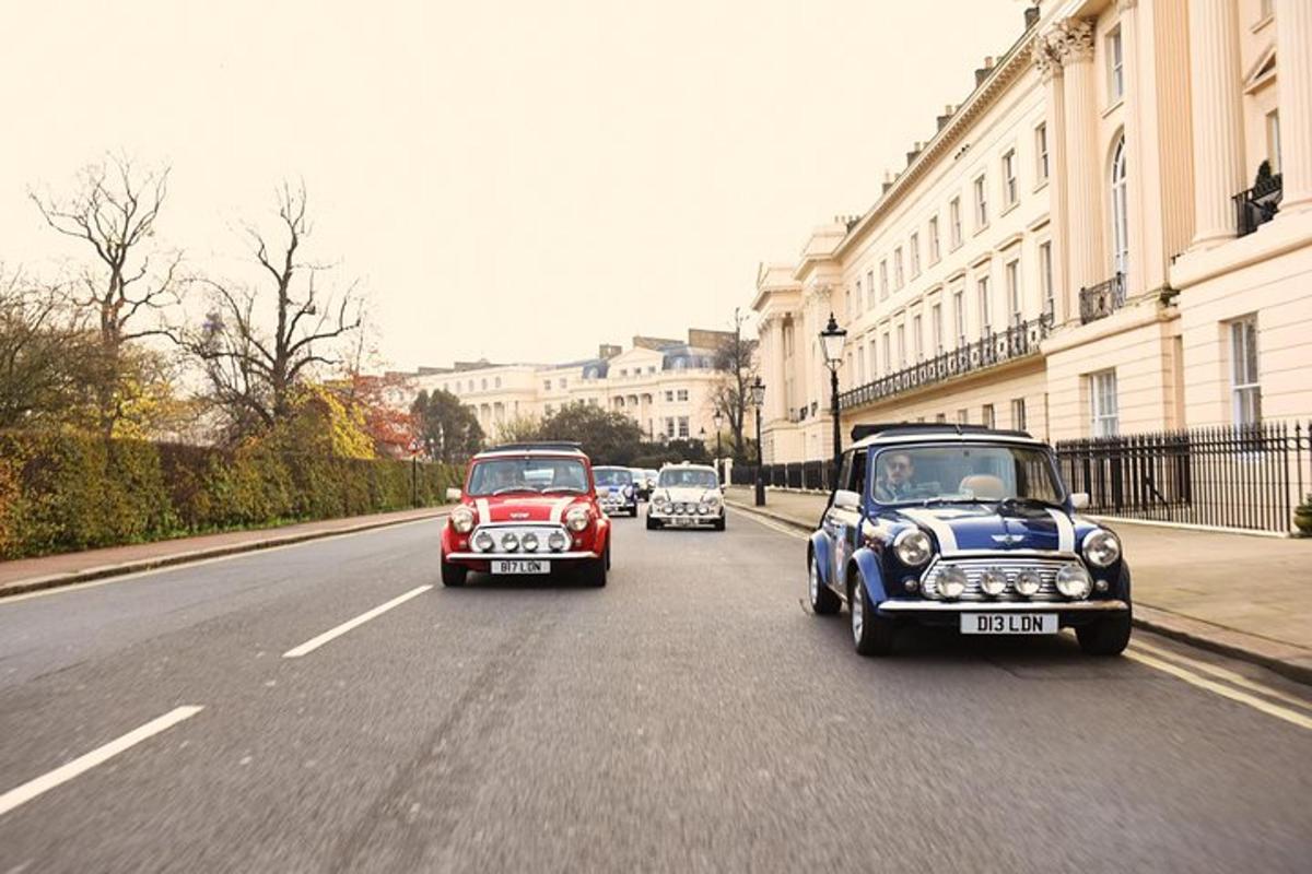 Private Panoramic Tour of London in a Classic Car