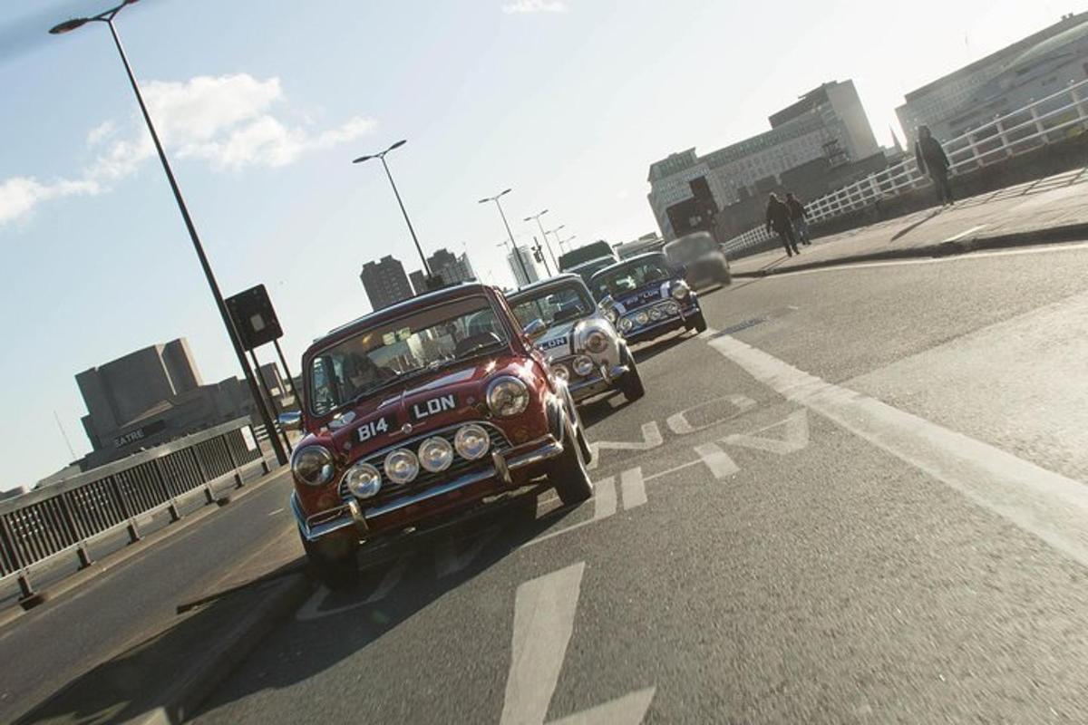 Private Panoramic Tour of London in a Classic Car