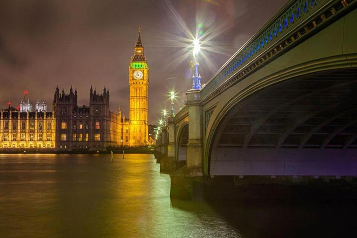 Private Tour: Night Photography Tour in London