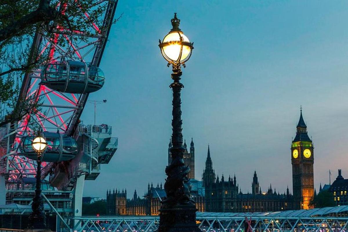 Private Tour: Night Photography Tour in London