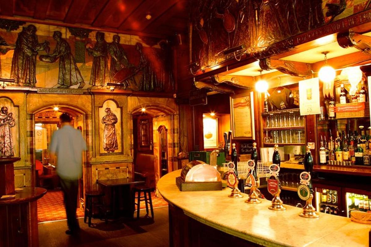 Private Tour of London’s Historic Pubs