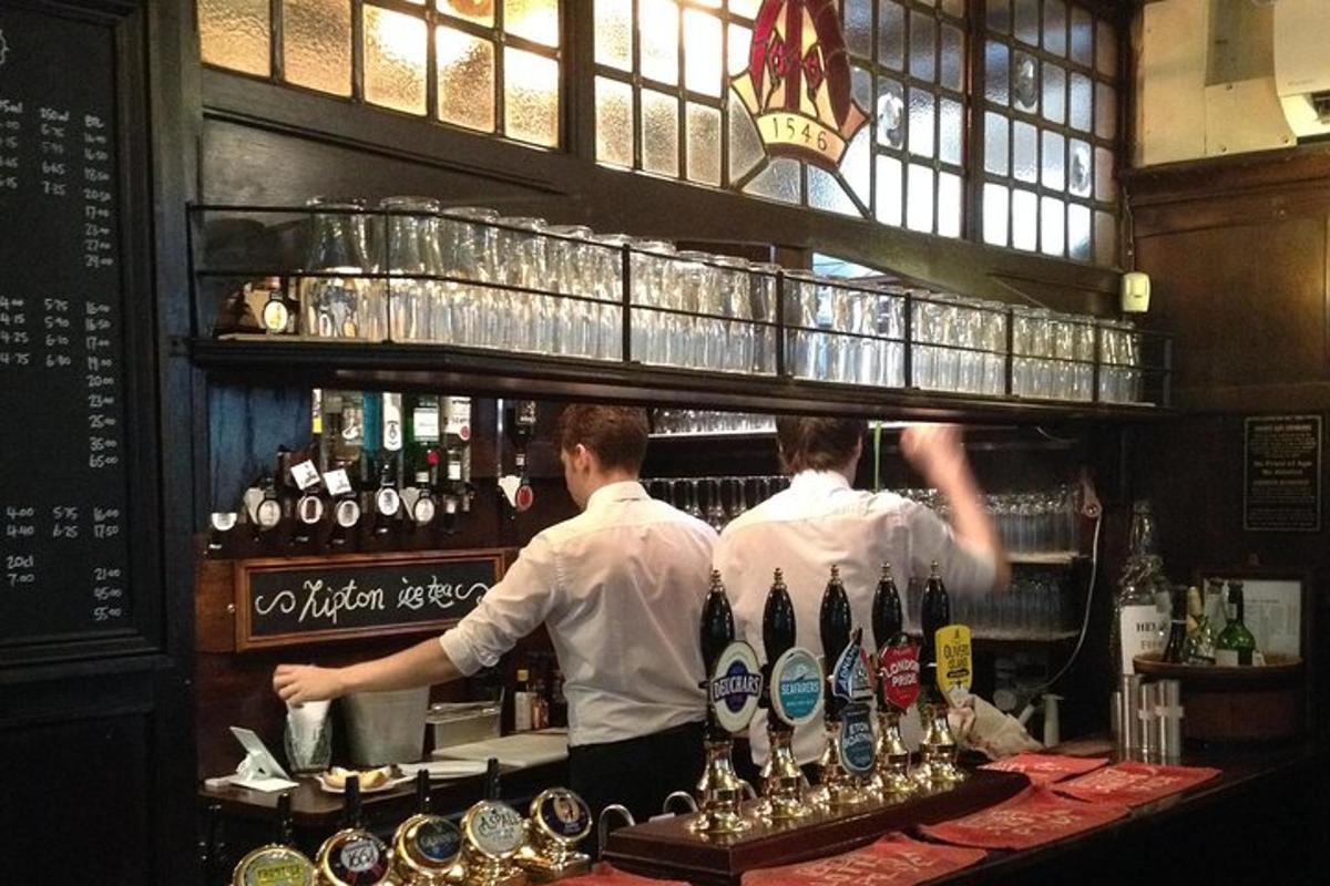 Private Tour of London’s Historic Pubs