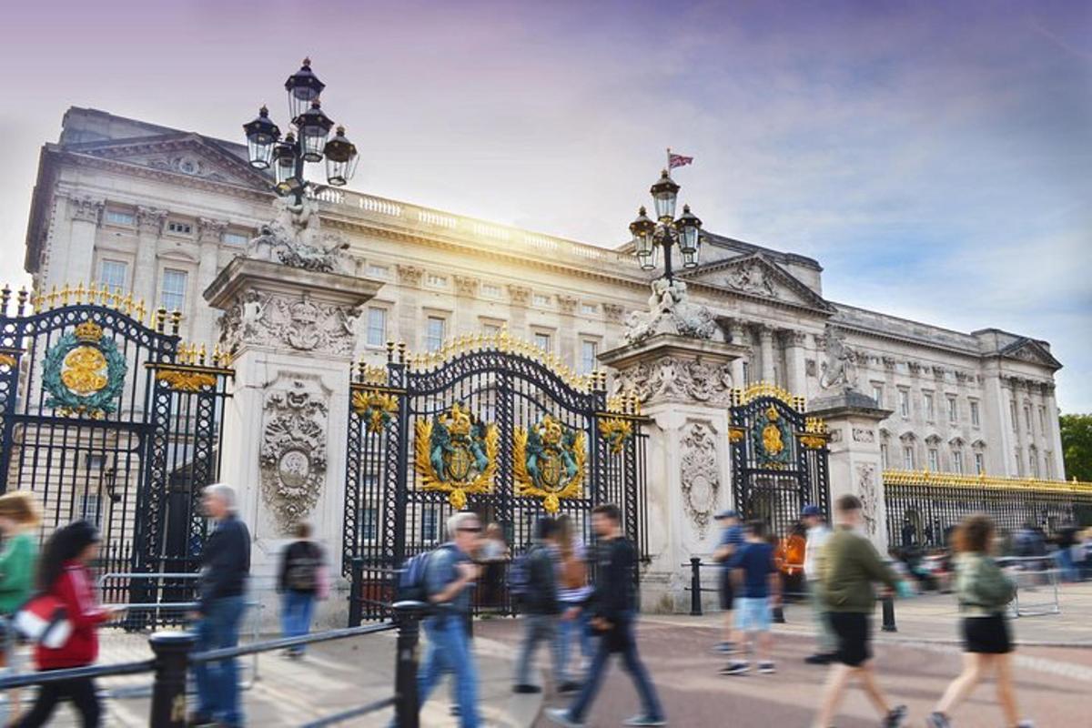 Private Walking tour London, Buckingham Palace to Big Ben and much more