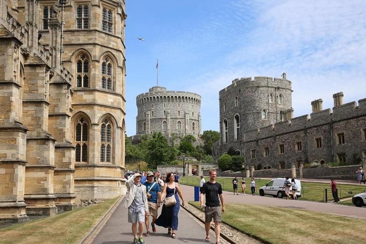 Royal Windsor Castle Private Tour with pass