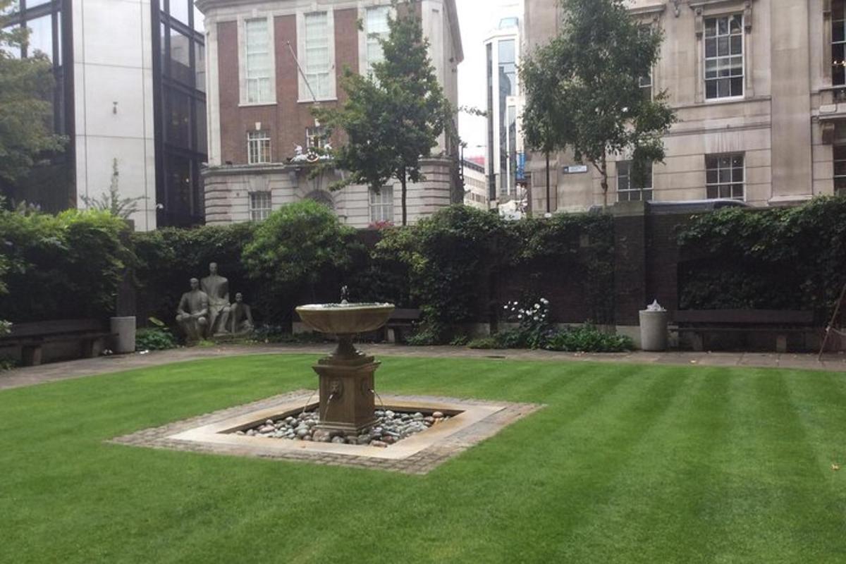 Secret Gardens of the City of London Private Tour