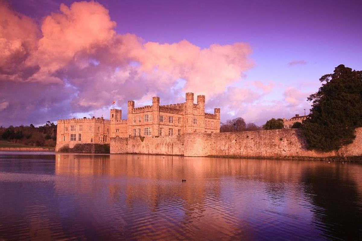 Small-Group Early Access Leeds Castle, Canterbury, and Greenwich