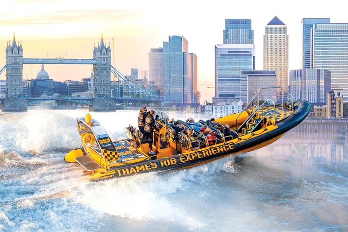 Speedboat ‘Tower RIB Blast’ from Tower Millennium Pier – 20 minutes