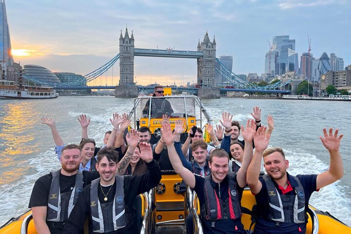 Speedboat ‘Tower RIB Blast’ from Tower Millennium Pier – 20 minutes