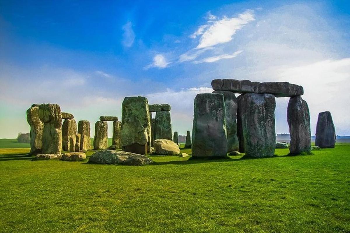 Stonehenge Morning Half-Day Tour from London Including Admission