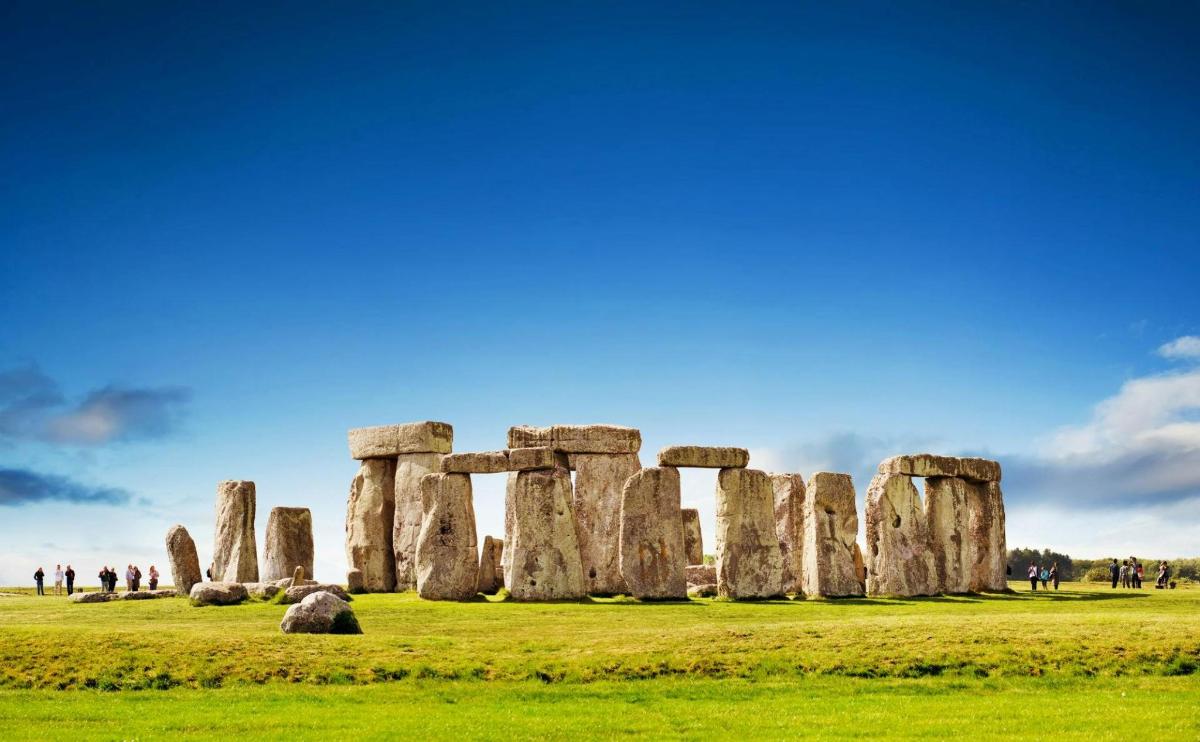 Stonehenge and Bath Day Tour