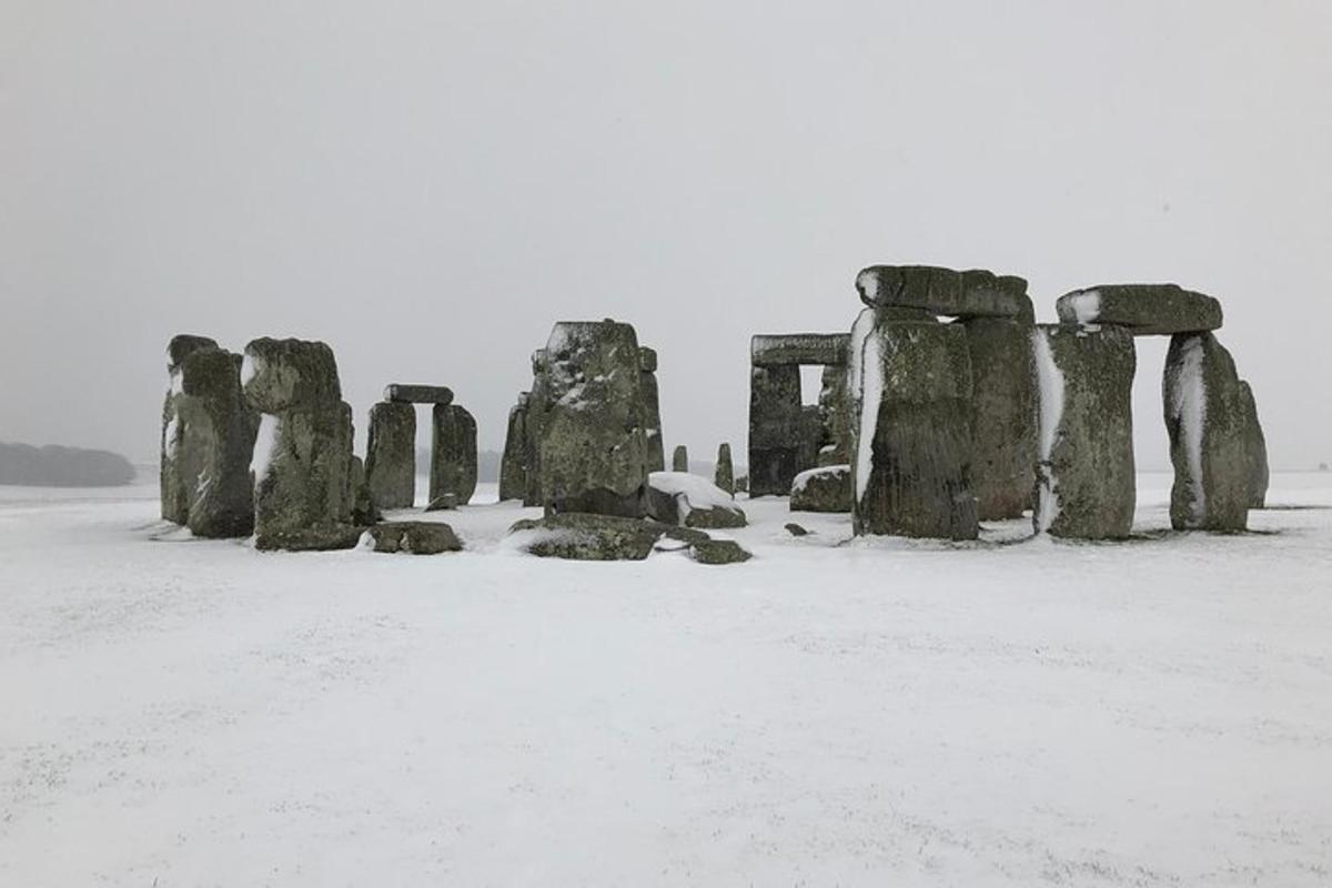 Stonehenge and Bath Private Car Tour