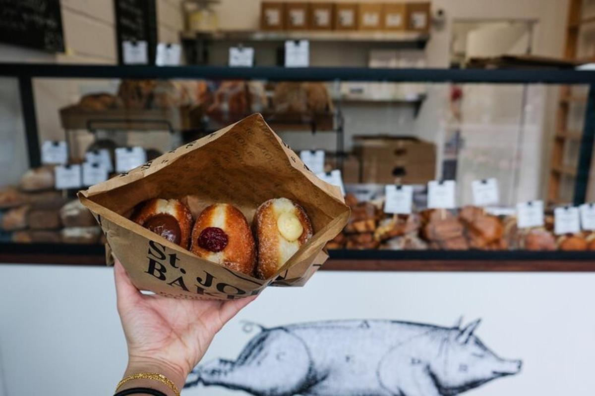 Tea and Doughnuts: Small-Group Borough Market Walking Food Tour