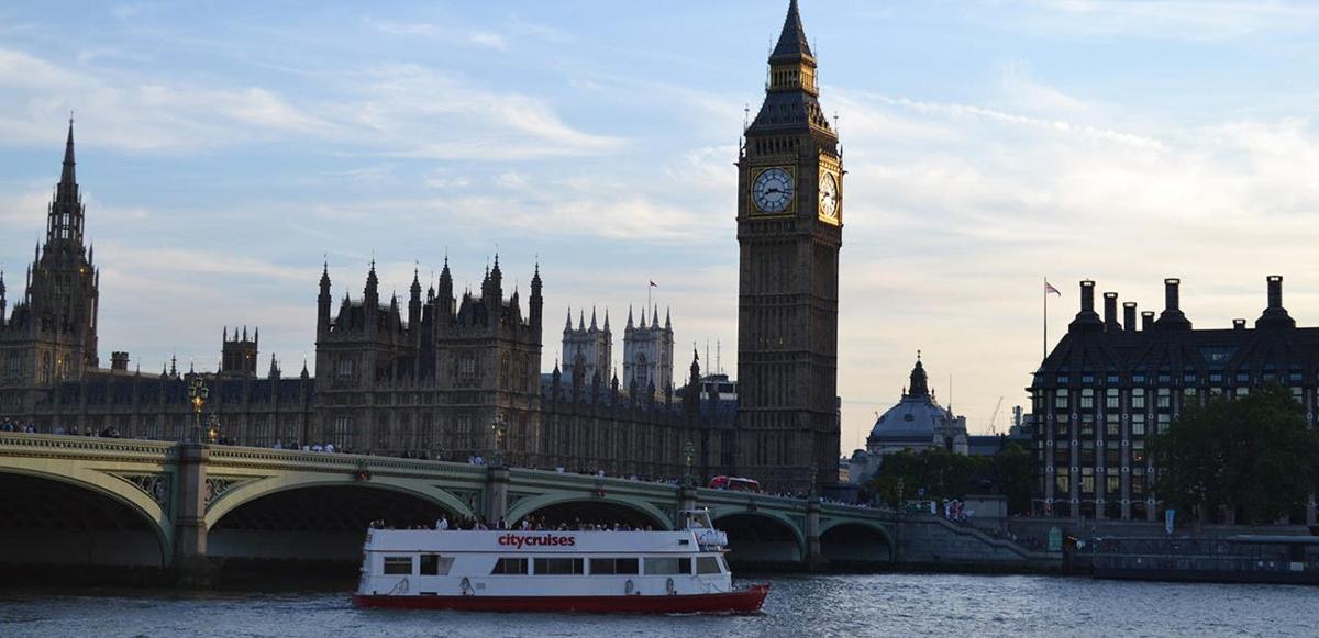 Thames River Evening Cruise