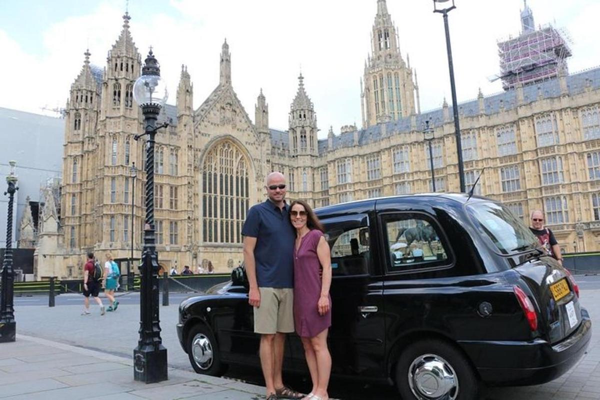 The Heart of Westminster: Private 2-Hour Black Cab Tour in London