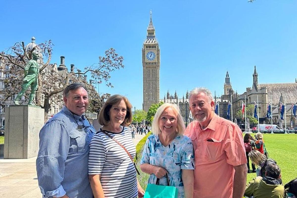 The Heart of Westminster: Private 2-Hour Black Cab Tour in London