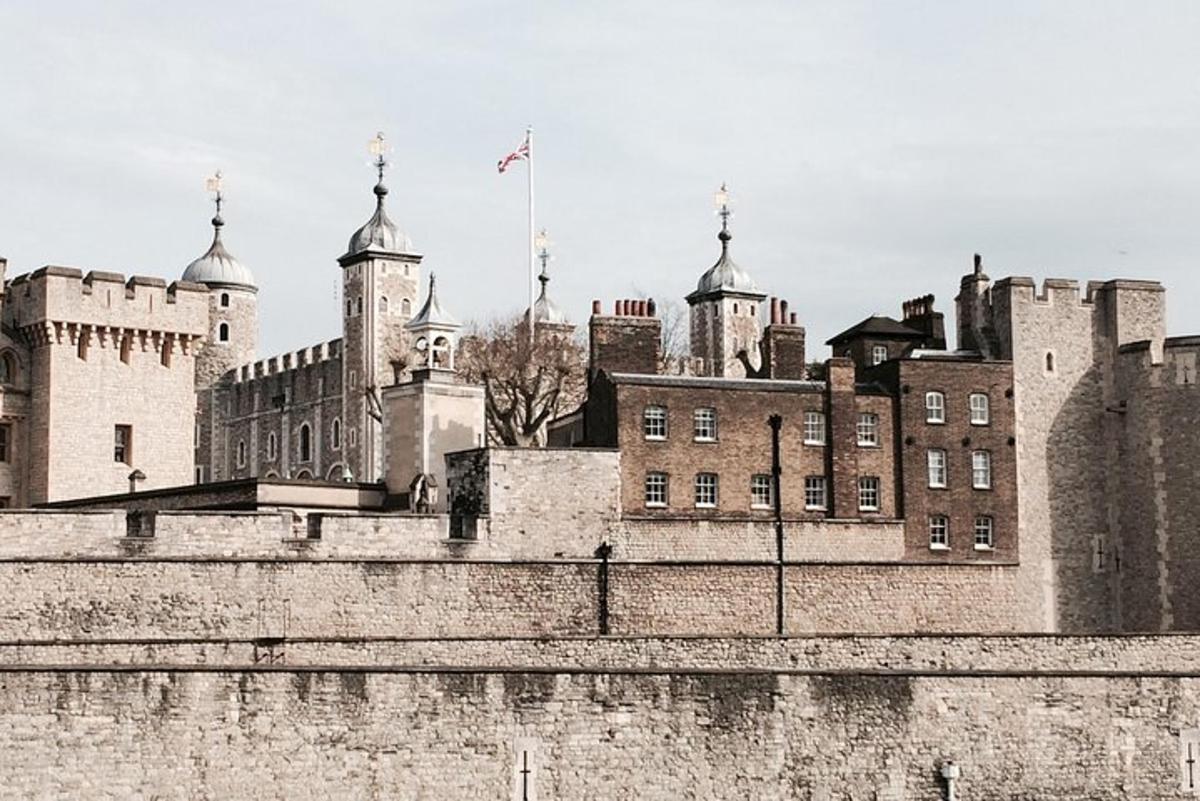 The Tower of London – Small Group Tour with a Local Expert