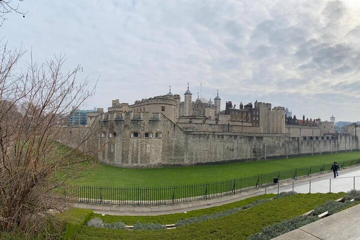 The Tower of London – Small Group Tour with a Local Expert