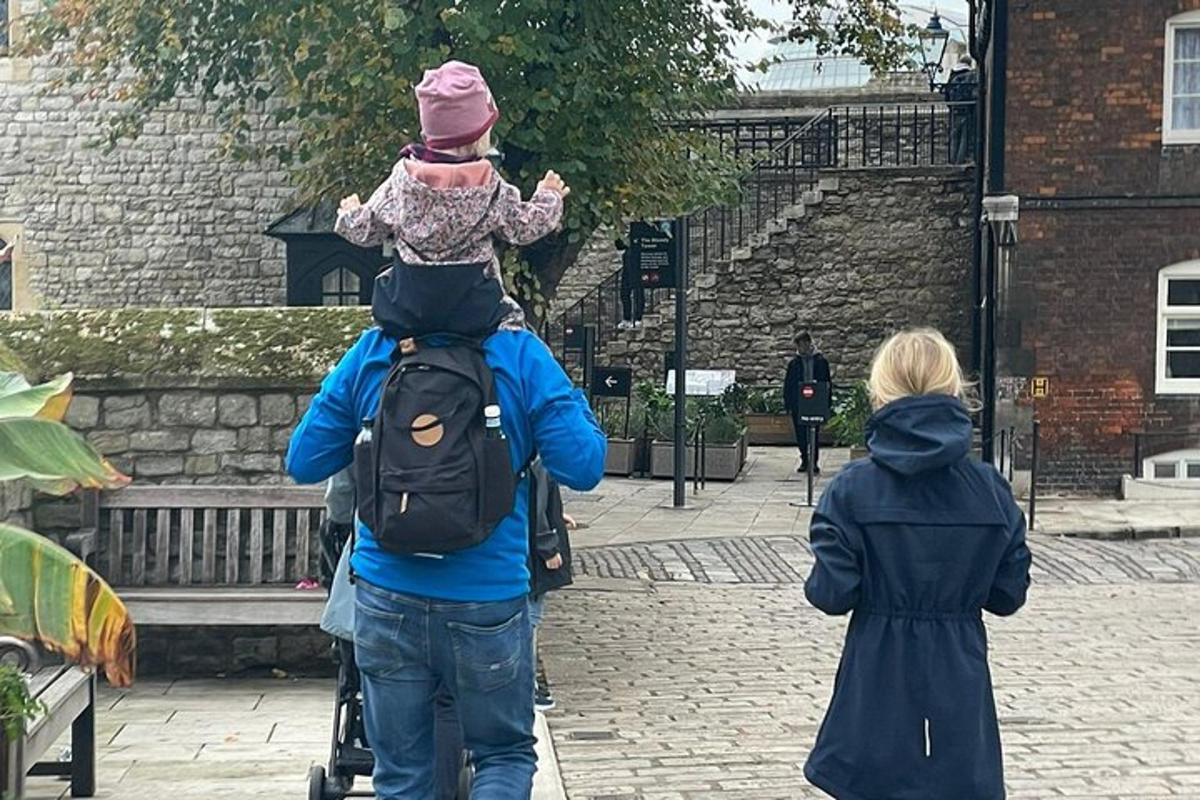 Tower of London Private Guided Tour for Kids and Families