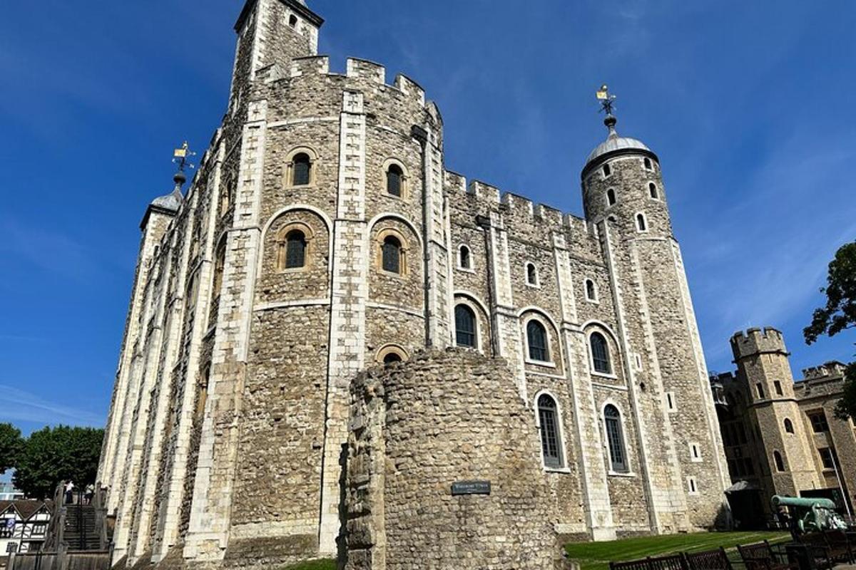 Tower of London & Tower Bridge Private Tour for Kids and Families