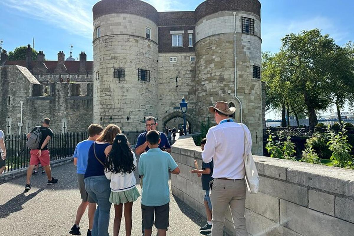 Tower of London & Tower Bridge Private Tour for Kids and Families