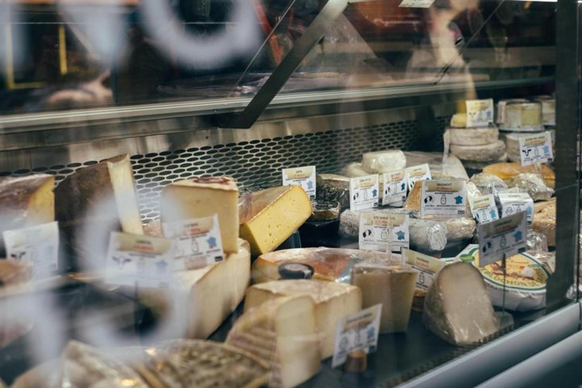 Ultimate London Cheese Crawl : Guided Food Tour