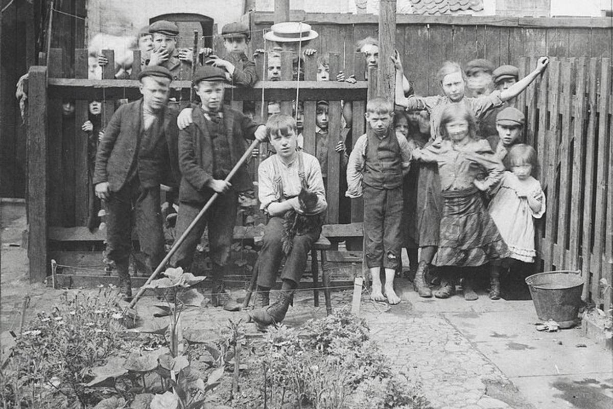 Walking Tour around Spitalfields in the East End of London