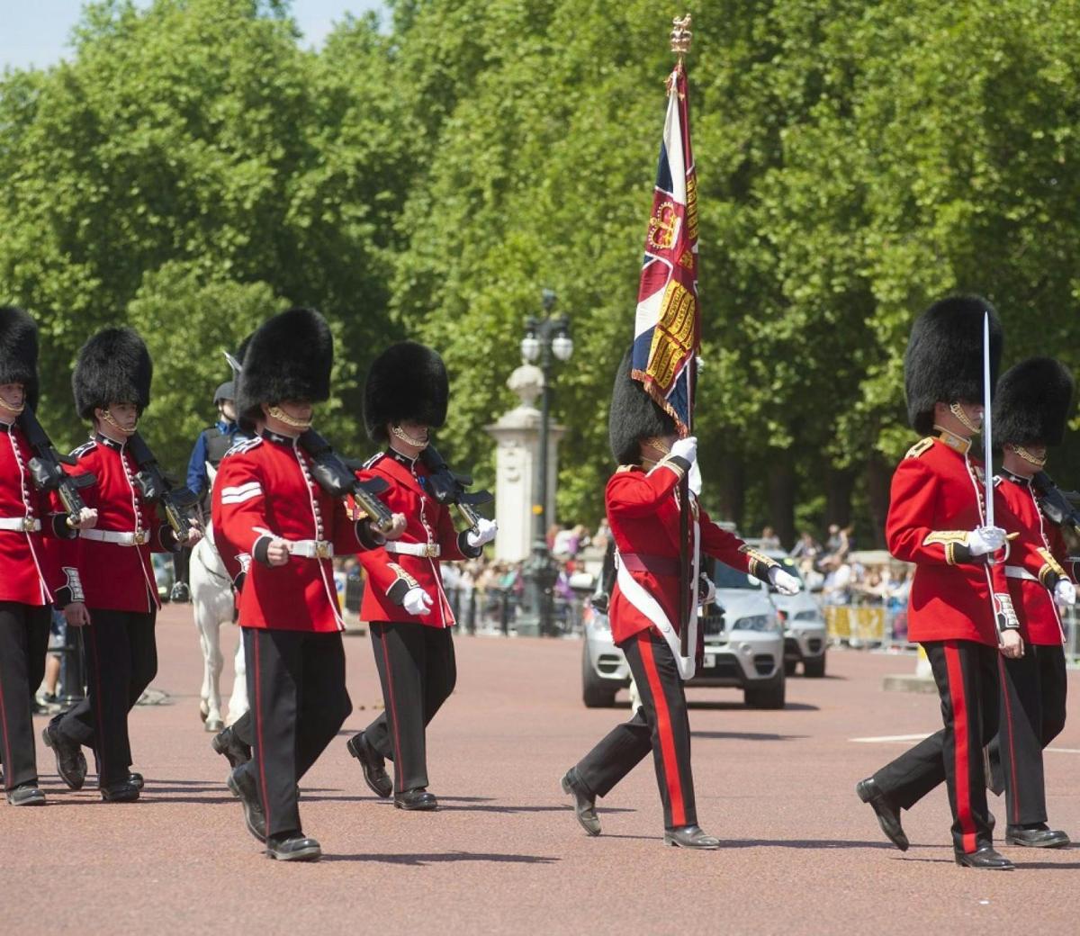 Westminster Abbey and the Changing of the Guard Tour