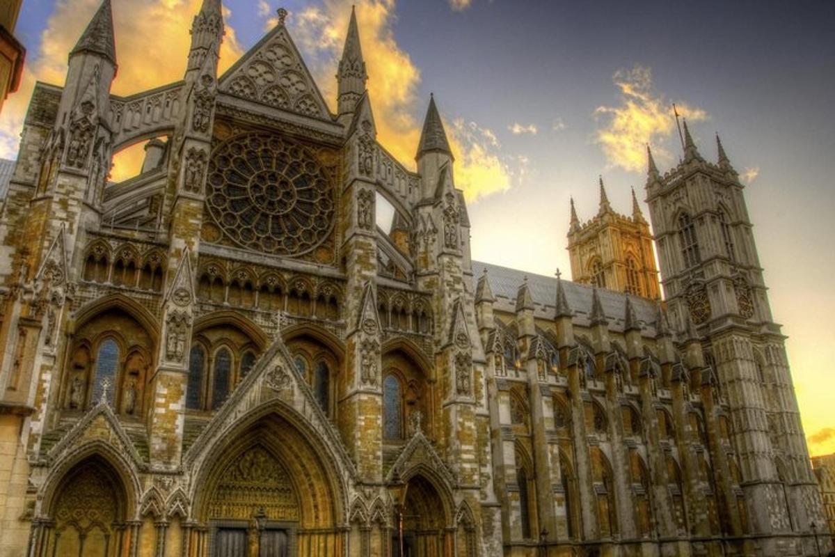 Westminster Guided Walking Tour with Abbey Entry