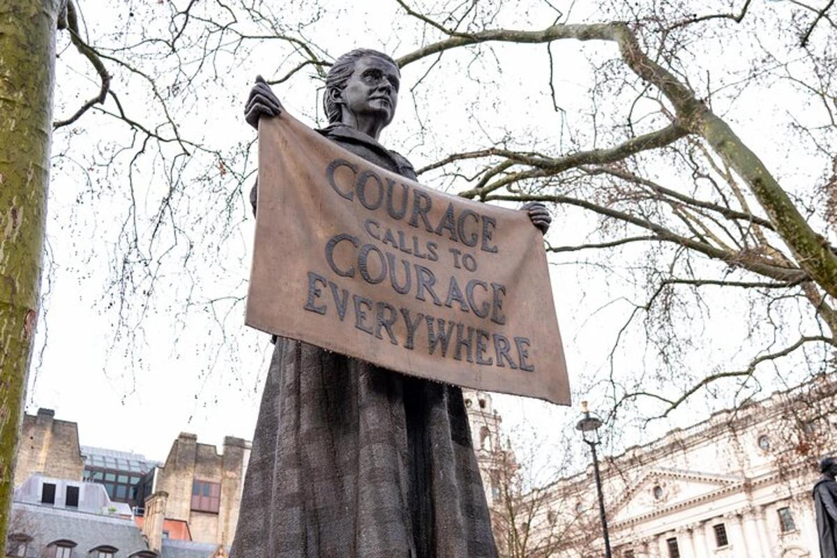 Women Of Westminster Walking Tour