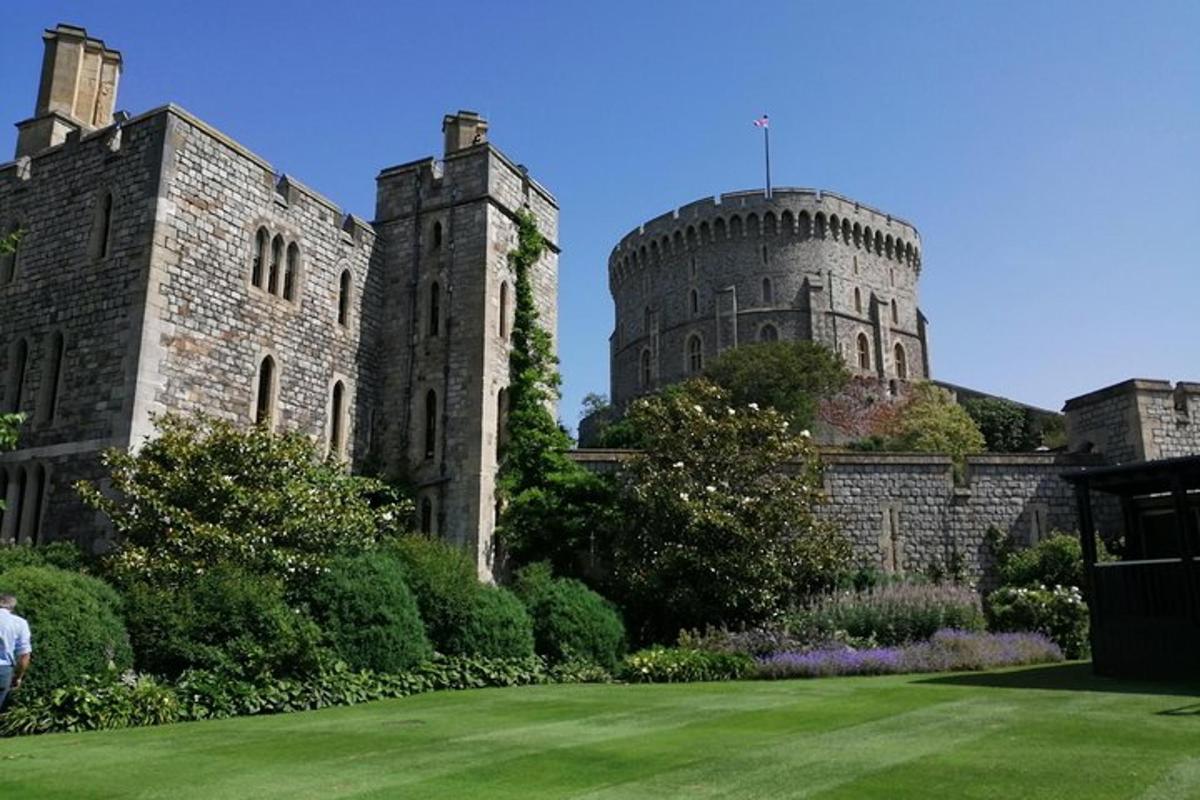 Wonderful Windsor Black Taxi Tour London