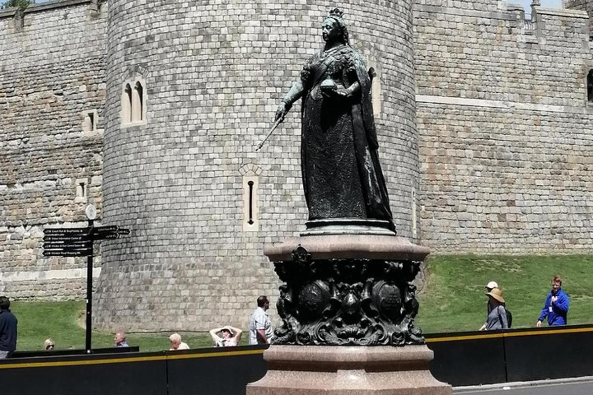 Wonderful Windsor Black Taxi Tour London